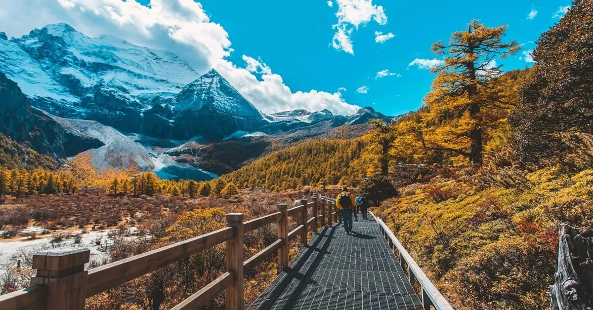 ทัวร์จีน แชงกรีล่า ย่าติง จุดชมวิวภูเขาหิมะ 3 พระโพธิสัตว์ ช่องแคบตงวาง วัดซงจ้านหลิน