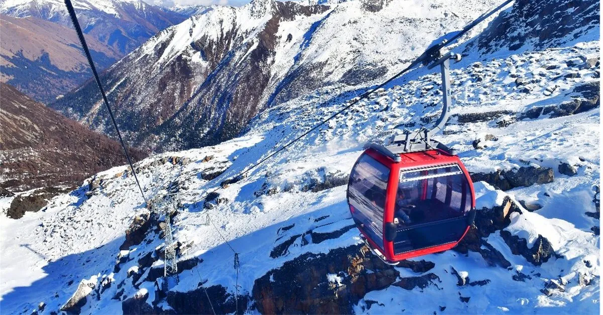 ทัวร์จีน เฉิงตู ตูเจียงเยี่ยน เที่ยวครบจบ 3 อุทยาน ภูเขาสี่ดรุณี อุทยานปี้เผิงโกว อุทยานธารน้ำแข็งต้ากู๋ปิงชวน