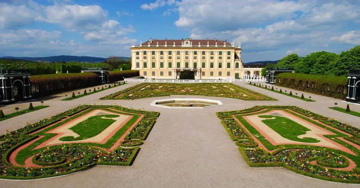 ทัวร์ยุโรป เยอรมนี ออสเตรีย เช็ก สโลวาเกีย ฮังการี ปราก บูดาเปสต์ พระราชวังเชินบรุนน์ ล่องเรือแม่น้ำดานูบ หมู่บ้านมรดกโลกฮัลสตัท