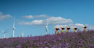 ทัวร์จีน หนานหนิง กุ้ยหยาง น้ำตกเต๋อเทียน หมู่บ้านแม้วซีเจียงพันหลงคา ทุ่งดอกลาเวนเดอร์กลางขุนเขา